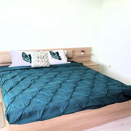 Paradise - Free Parking Apartment